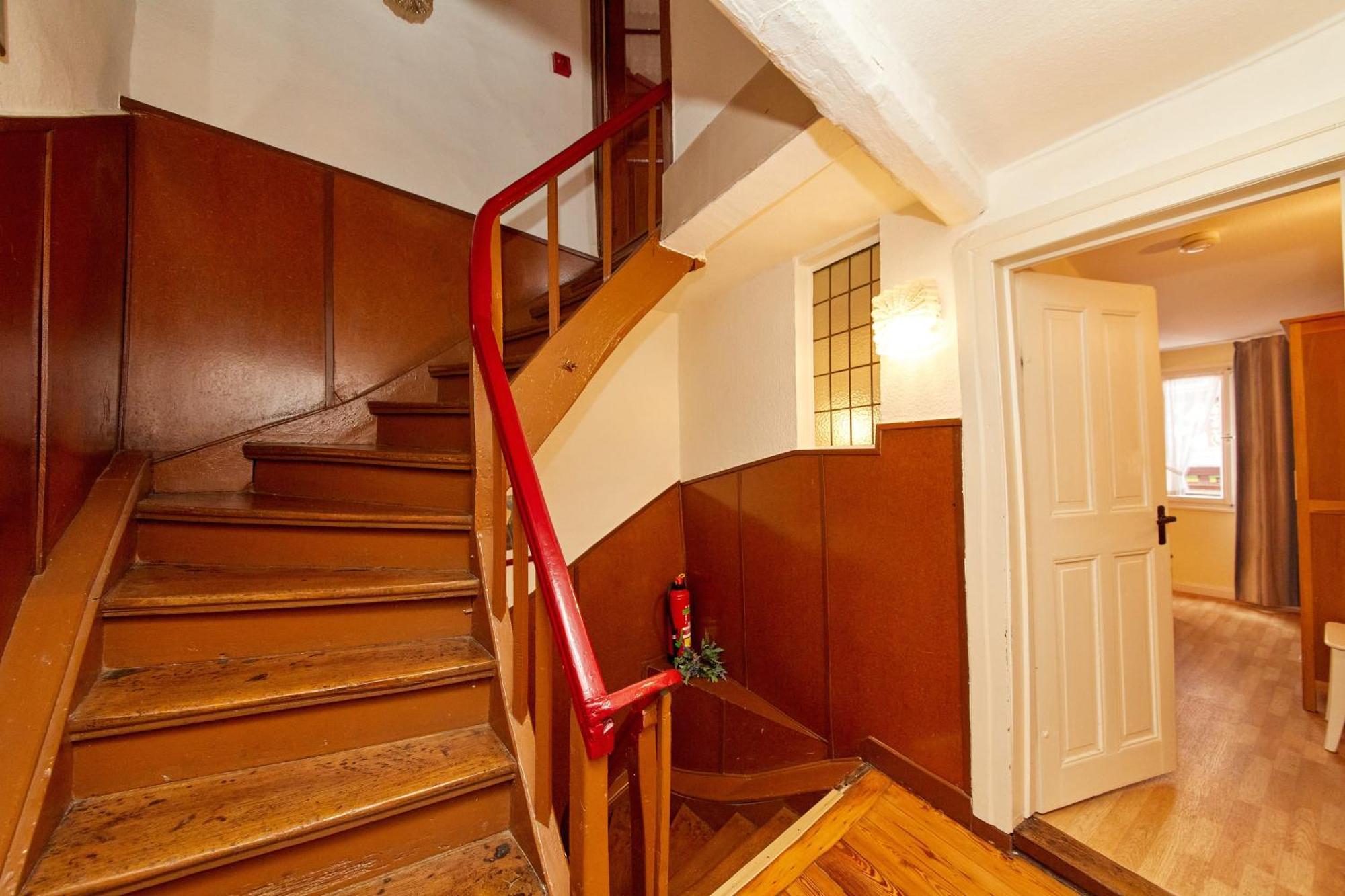 Ferienwohnung Altstadt แบร์นคาสเทล-คืสท์ ภายนอก รูปภาพ