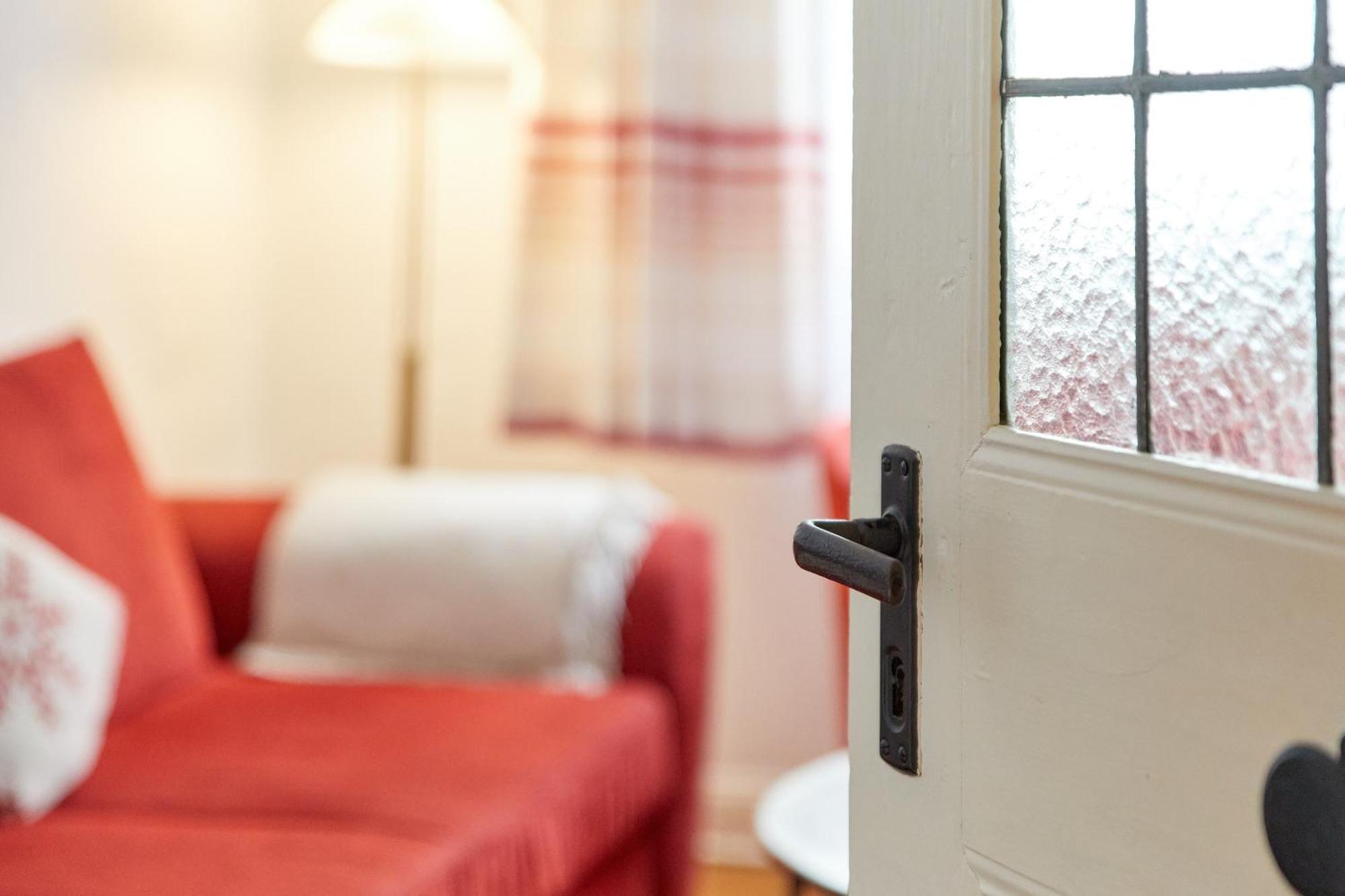 Ferienwohnung Altstadt แบร์นคาสเทล-คืสท์ ภายนอก รูปภาพ