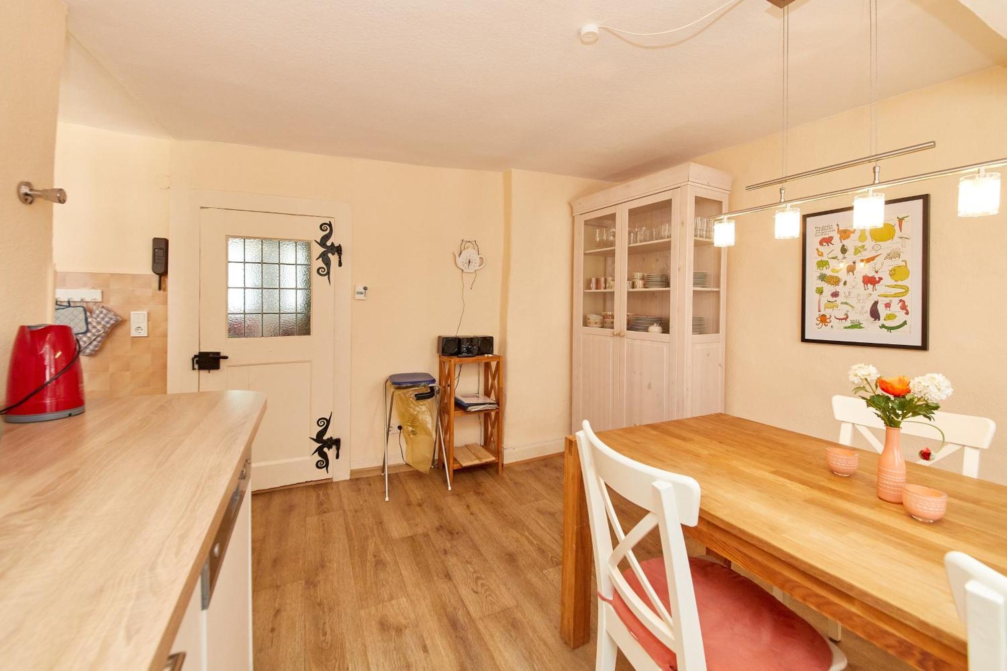 Ferienwohnung Altstadt แบร์นคาสเทล-คืสท์ ภายนอก รูปภาพ